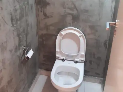 Oficina 3 ambientes con 1 baño