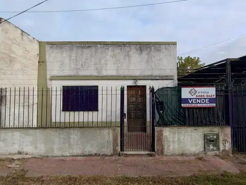 CASA 4 AMB C/COCHERA Y QUINCHO O CASA 3 AMB EN FONDO!