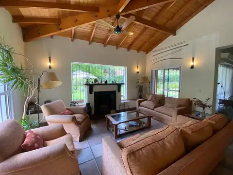 CASA EN VENTA DON TORCUATO - 5 DORM - DEPCIAS