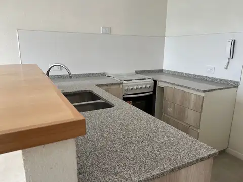 Departamento en Alquiler con 1 cocheras