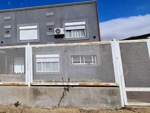 Casa en B° Los Frutales - Plottier