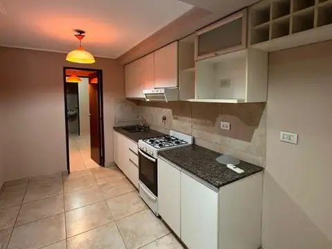 Departamento en Alquiler con 1 cocheras