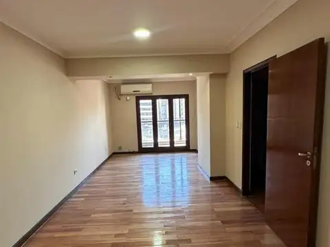 Departamento en Alquiler de 4 ambientes