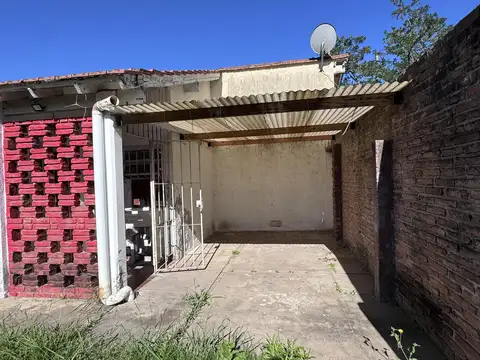 Casa en Alquiler en Villa Elvira, $ 600.000