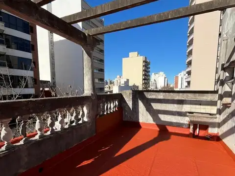 10 Esq 43 , Piso 3
