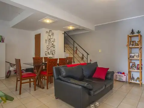 Depto Tipo Casa en Venta 20 años