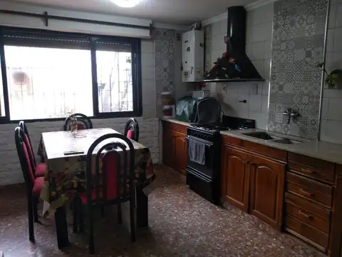 DEPARTAMENTO TIPO CASA EN PB CON PATIO Y TERRAZA