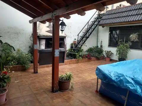 Crespo 3000, Piso PB
