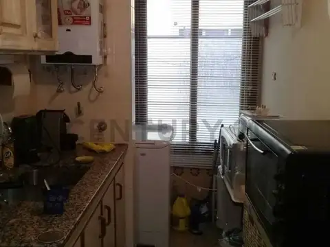 10 entre 33 y 34 100, Piso 0