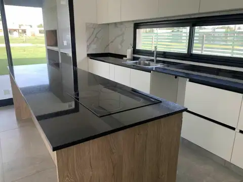 Casa en Venta 1 año