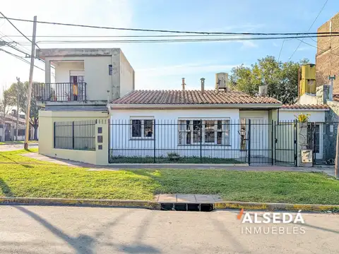 Casa en  Ciudadela y Pitágoras - Granadero Baigorria