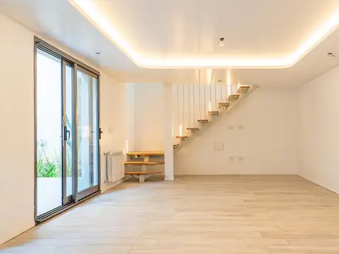 Depto Tipo Casa en Venta de 4 ambientes