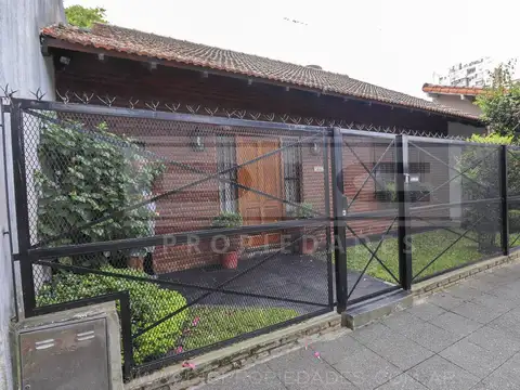 Pasaje Mansilla al 900 esquina Madero