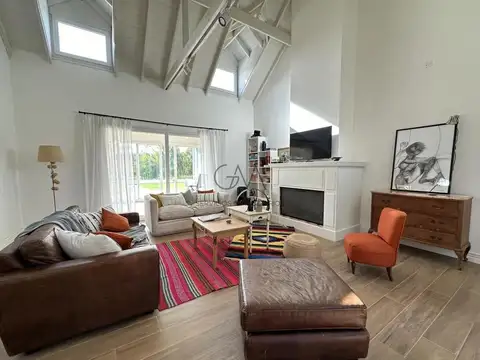 Av. Jorge Newbery 5005, B7600 Buenos Aires, Provincia de Buenos Aires, Argentina, Mar Del Plata, Buenos Aires, Argentina.