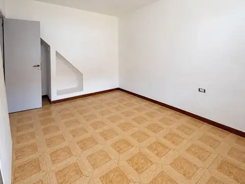CASA EN VENTA ING MASCHWITZ – 349 M² DE LOTE