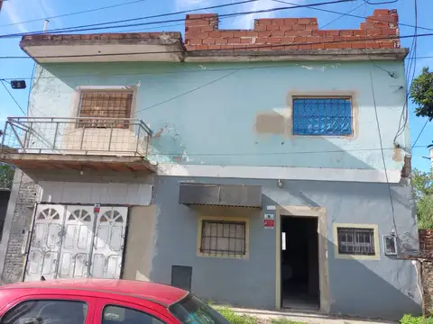 CASA A LA VENTA EN SAVIO A REFACCIONAR
