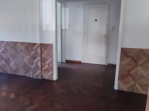 Depto Tipo Casa en Alquiler en Caseros, $ 550.000
