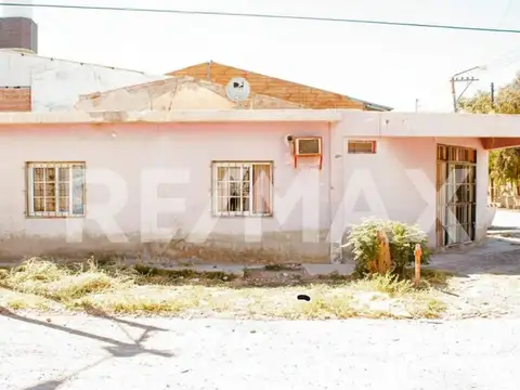 Casa 5 ambientes con 1 baño