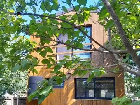 Casa tipo cabaña en José Mármol  al 2200 Cañuelas