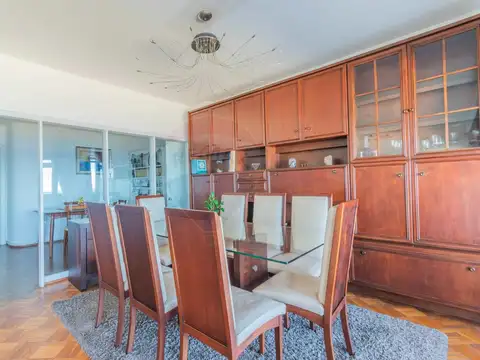 Departamento 6 ambientes con 2 baños