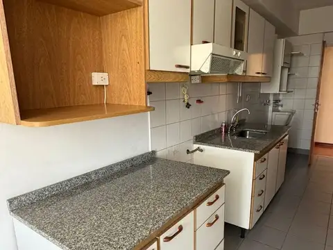 Departamento 4 ambientes con 2 baños