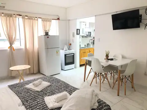 Monoambiente 30m2 Av Corrientes 1600- Piso Alto Luminoso- Apto Prof- wp.