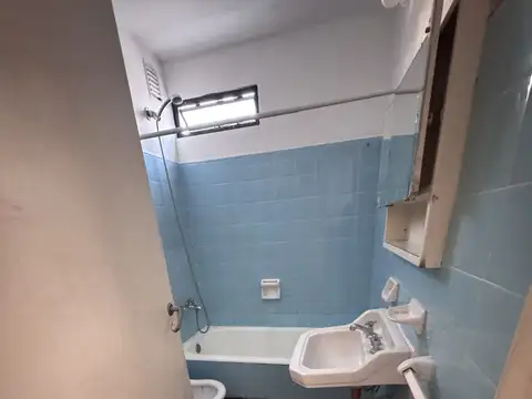 Departamento en Alquiler en Parque Patricios, $ 680.000