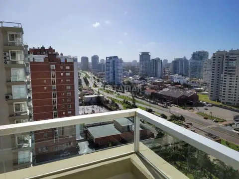 Departamento en Alquiler Temporal en Playa Mansa, USD 24.000