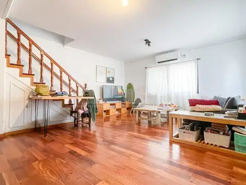 Puerto Rico al 2100 esquina Santiago del estero