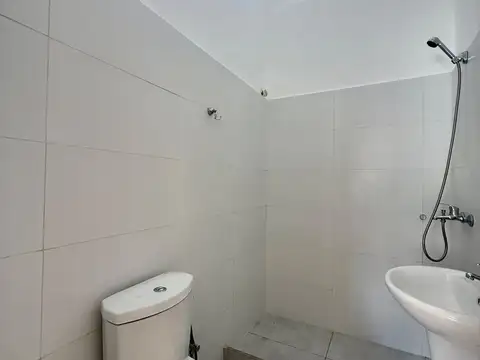 VENTA CASA 1 DORMITORIO COCHERA CARRASCO NORTE