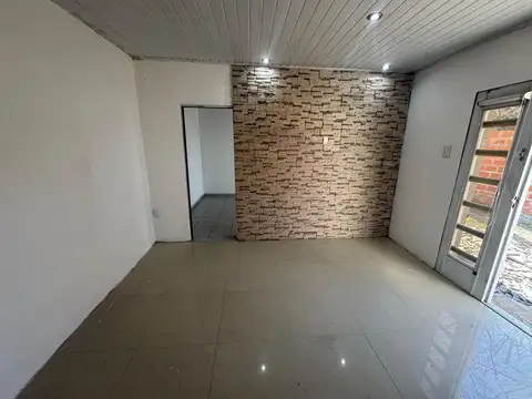 PH 2 ambientes en planta baja en alquiler en Paso Del Rey