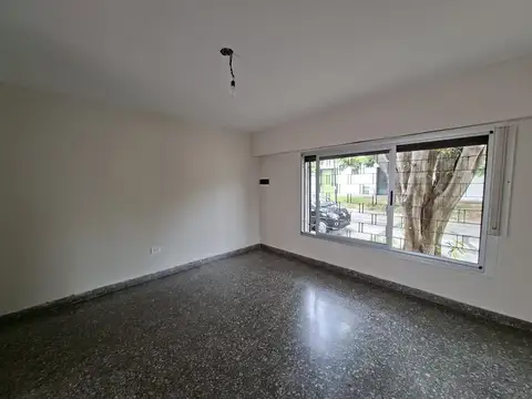 Depto Tipo Casa en Alquiler de 2 dormitorios