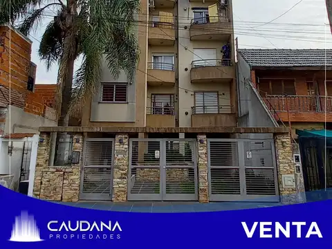 Departamento de dos ambientes en venta en Moron