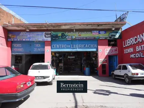 LOCAL Y DEPÓSITO EN VENTA :: SOBRE RUTA 23 :: MORENO