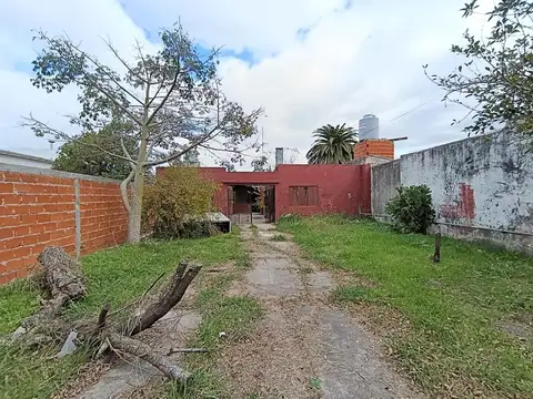 CASA EN VENTA EN BERISSO A RECICLAR