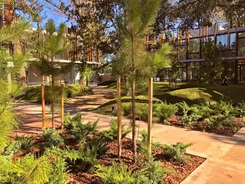 OFICINA EN VENTA :: PARQUE LELOIR : THAYS : 136m2