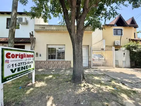 PH 3 ambientes al frente con entrada independiente.