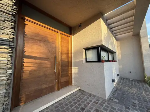 Casa en Pueblo General Belgrano