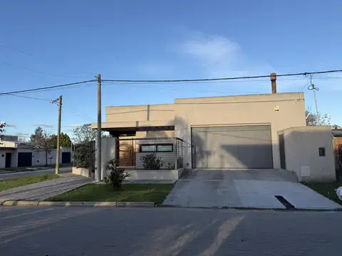 Casa en Venta en Pueblo General Belgrano, USD 215.000