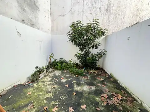 Depto Tipo Casa 4 ambientes con 3 baños