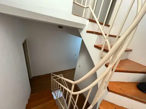 Depto Tipo Casa en Venta con 1 cocheras