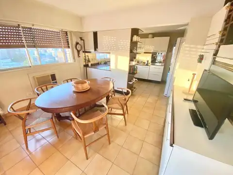 Bayardi 2596 , Piso 9