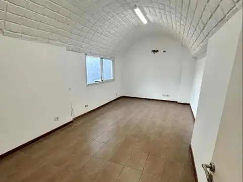 Oficina 2 ambientes con 1 baño
