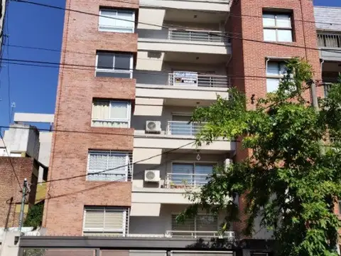 DEPARTAMENTO DE 3 AMBIENTES EN VENTA - CASTELAR NORTE