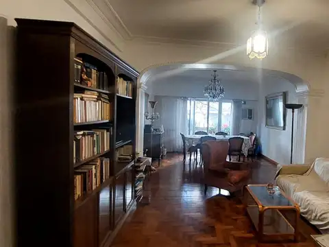Excelente semipiso en Balvanera