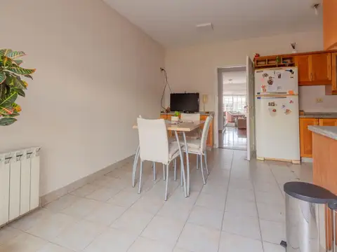 Depto Tipo Casa en Venta de 4 ambientes