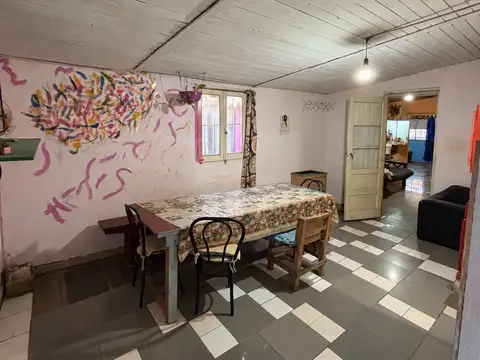 Venta casa de 4 ambientes en Ranchos con gran potencial de renovación