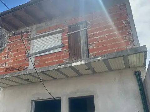 Depto Tipo Casa en Venta en Quilmes, USD 129.000