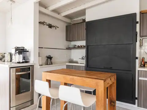 Departamento 8 ambientes con 3 baños