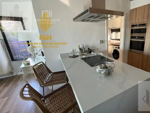 Casa 4 ambientes con 3 baños